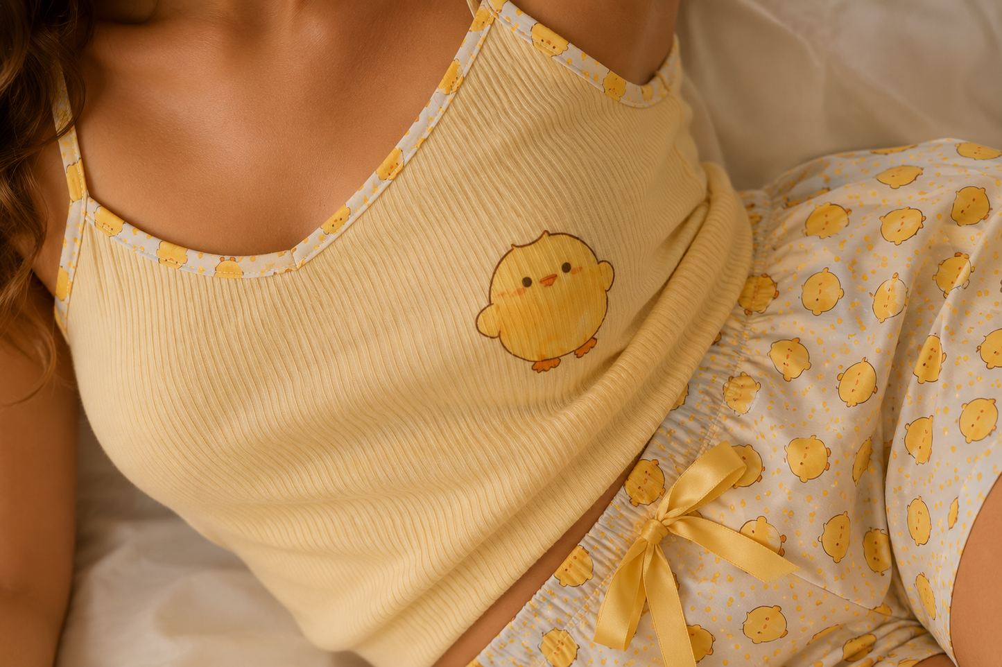 Lunessa Civciv Desenli Askılı Şortlu Pijama Takımı